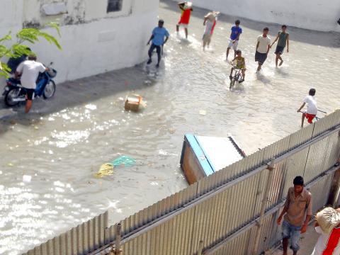 Malé flooding after a Tsunami