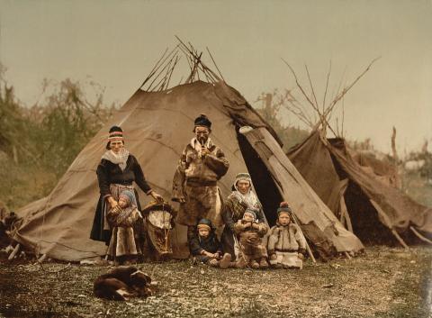 A family, Sámi